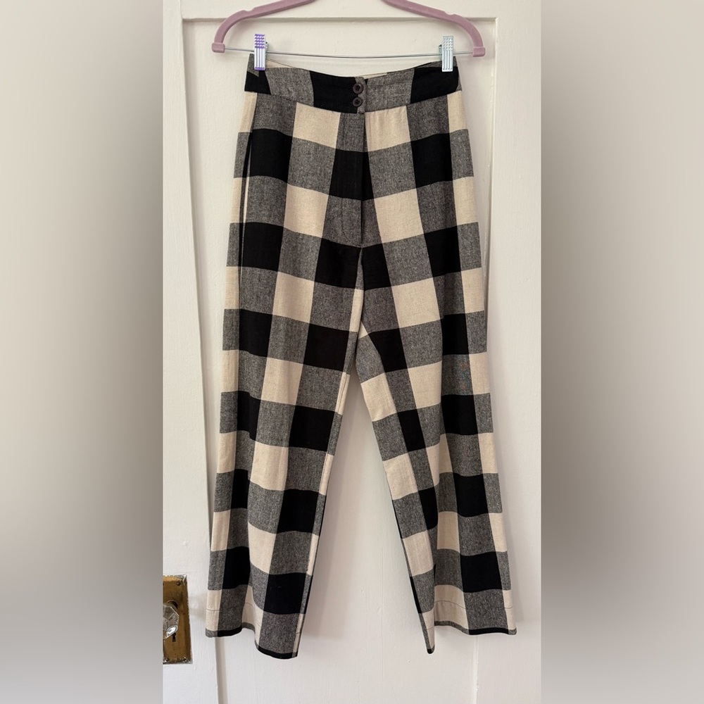 Ali Golden High Waist Pant in Black & Cream Plaid in Size XS